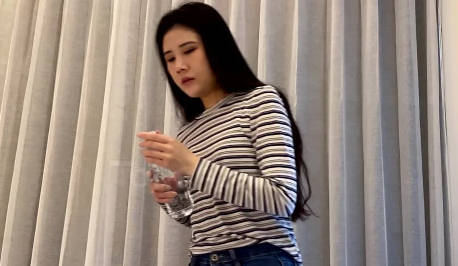  笑容可爱的条纹美女 南橘大神